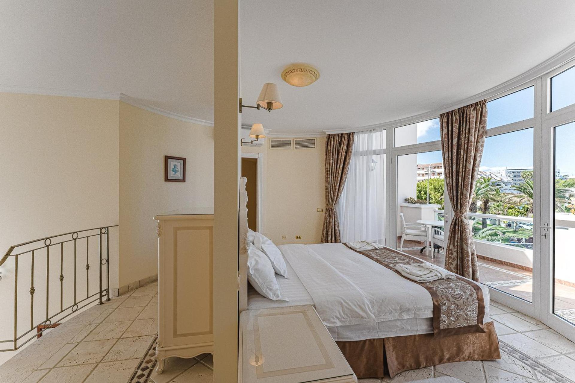 Flamingo Suites Boutique Hotel Адехе Экстерьер фото